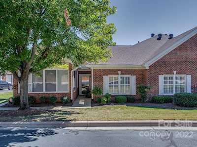 8319 Windsor Ridge Dr Charlotte, NC 28277