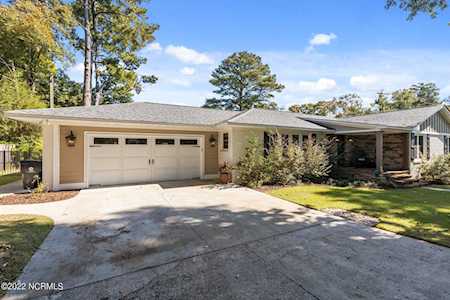602 W Wilson Creek Drive Trent Woods, NC 28562
