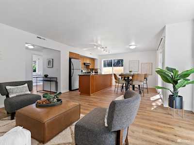 12317 NE 150th Ct Kirkland, WA 98034