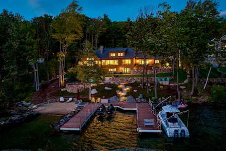 176 Edgewater Dr Gilford, NH 03249