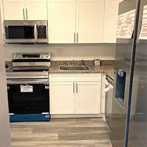 1080 Del Lago Cir #103 Sunrise, FL 33313