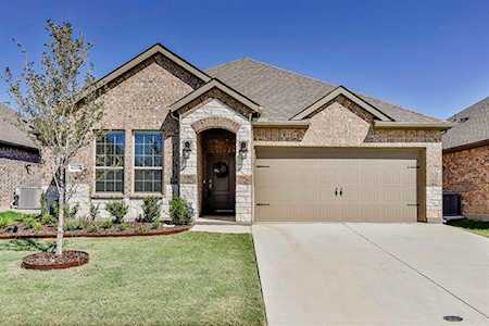 11237 Canyon Mine Drive Aubrey, TX 76227