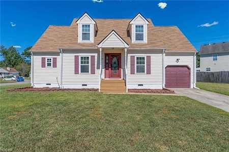 1629 Sandy Pines Way Chesapeake, VA 23321