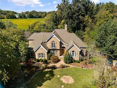 18805 Hollybank Path Davidson, NC 28036