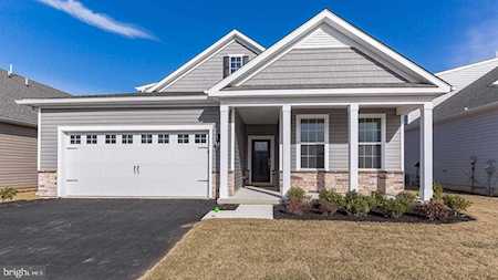 252 Congressional Court Moorestown, NJ 08057