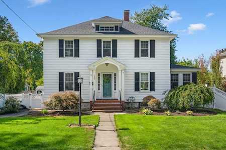 122 Middlesex St North Andover, MA 01845