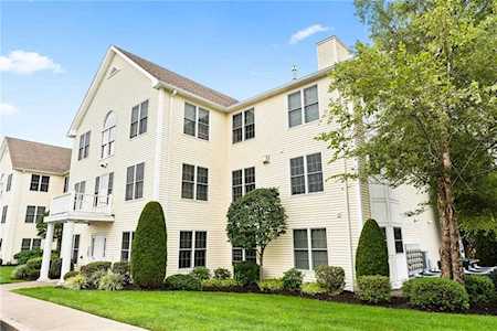 45 Saw Mill Drive Dr #308 North Kingstown, RI 02852