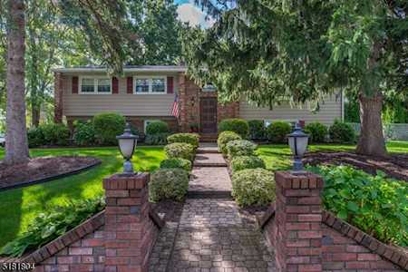 2 Maplewood Dr Parsippany-Troy Hills Twp., NJ 07054