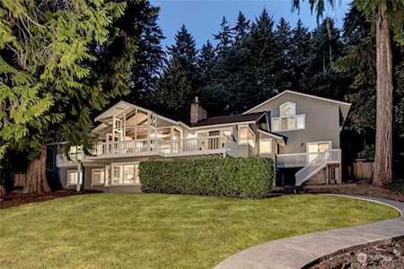 11810 NE 30th Place Bellevue, WA 98005