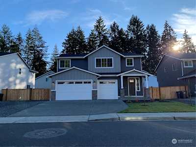 6702 165th Street Ct E Puyallup, WA 98375
