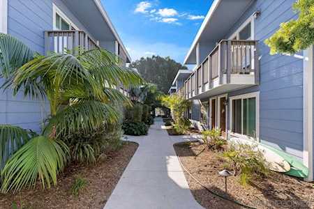 981 N N Vulcan Ave #4 Encinitas, CA 92024