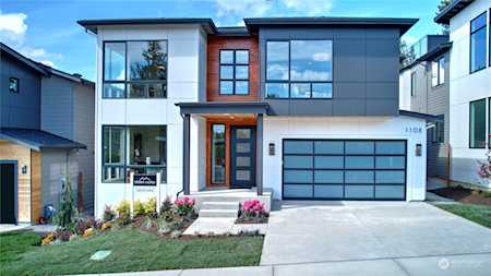 1108 N 34th St Renton, WA 98056