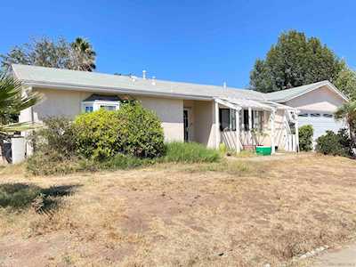 9770 Abbeywood Rd Santee, CA 92071