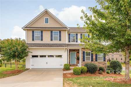 1207 Clover Ln Matthews, NC 28104