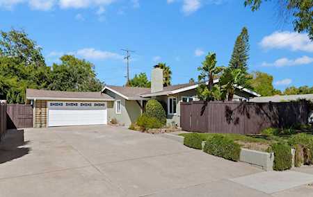 7116 Alameda Ave Goleta, CA 93117