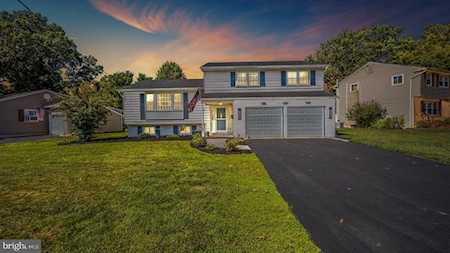 246 Howard Ave Woodstown, NJ 08098