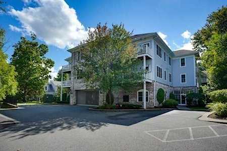 21 Rockland St #G Canton, MA 02021