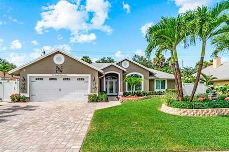 122 Queens Lane Royal Palm Beach, FL 33411