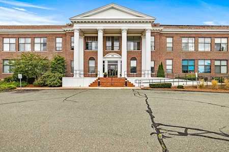 90 Sea St #204 Weymouth, MA 02191