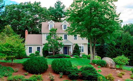 27 Hickory Lane Stow, MA 01775