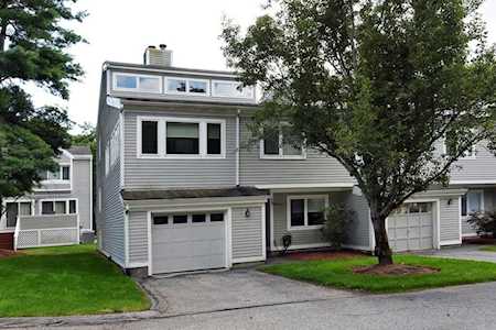1001 Pinebrook Dr #1001 Peabody, MA 01960