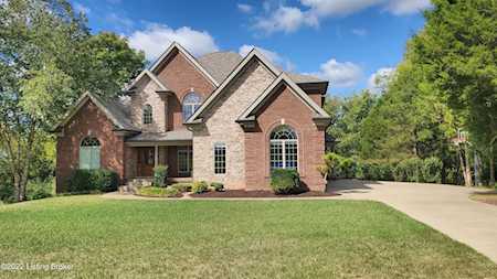 147 Persimmon Ridge Dr Louisville, KY 40245