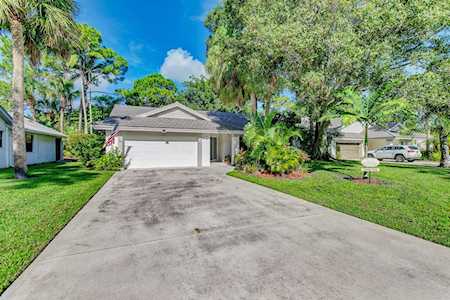 5751 Peachwood Court Jupiter, FL 33458