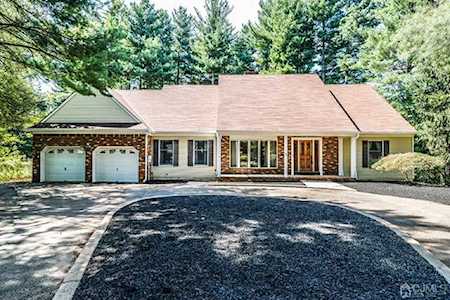 3 Brainerd Drive Cranbury, NJ 08512
