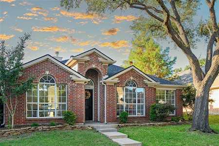 1204 Bedford Lane Lewisville, TX 75077