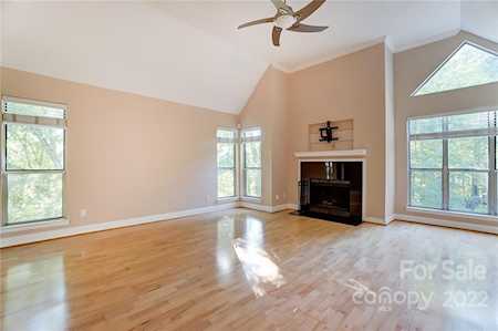 2508 Cranbrook Ln Charlotte, NC 28207