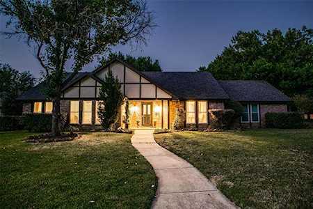 4821 Lloyd Court Flower Mound, TX 75028