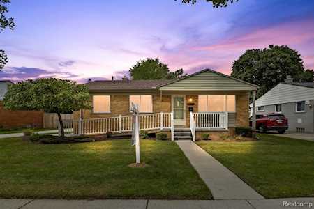 1205 Wright Dr Clawson, MI 48017