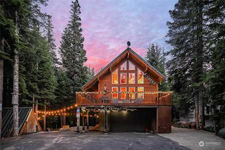 151 Mountain Home Rd Snoqualmie Pass, WA 98068