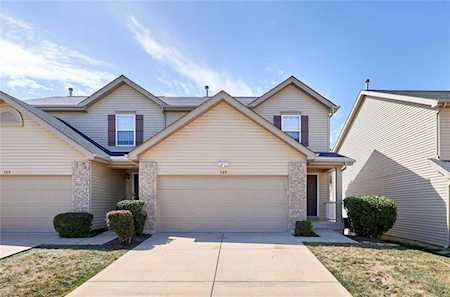 523 Country Circle Dr Lake St Louis, MO 63367