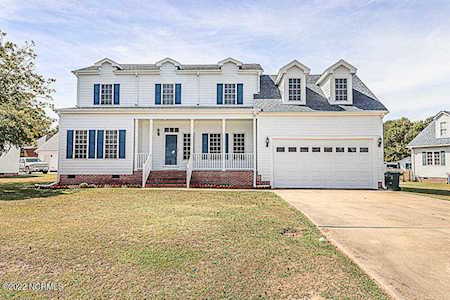 2402 Summerfield Drive Tarboro, NC 27886