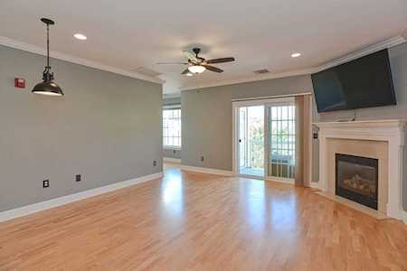 2301 Davenport Ave #2301 Canton, MA 02021