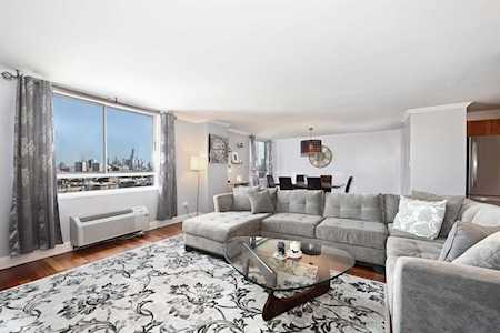 100 Manhattan Ave #102 Union City, NJ 07087