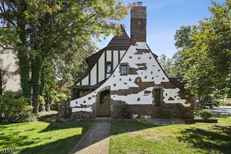 90 Locust Ave Millburn, NJ 07041