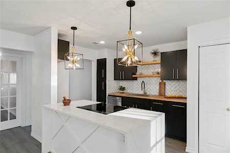 5701 Denise Drive Haltom City, TX 76148
