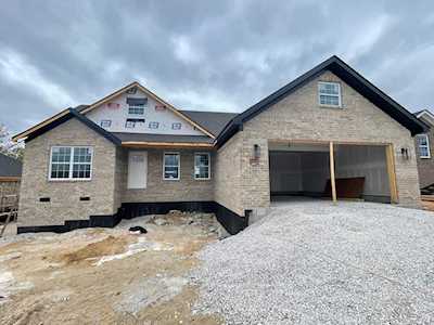 6016 Arbor Woods Way Richmond, KY 40475
