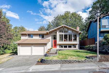 4616 123rd Ave SE Bellevue, WA 98006