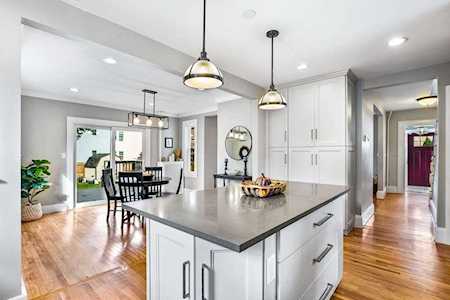 7 Auburn Terrace Waltham, MA 02453