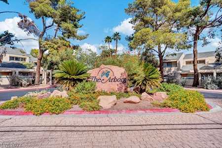 5669 Vineyard Ln Las Vegas, NV 89110