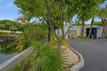 16520 Bridge End Rd Miami Lakes, FL 33014