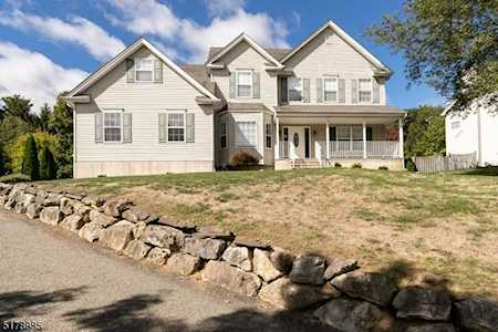 4 Wellington Pl Mansfield Twp., NJ 07840