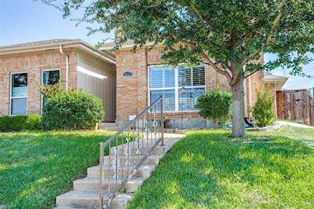 2618 Lakehill Lane Carrollton, TX 75006