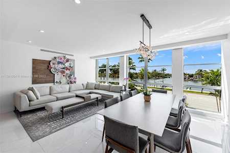 5055 Collins Ave #3J Miami Beach, FL 33140