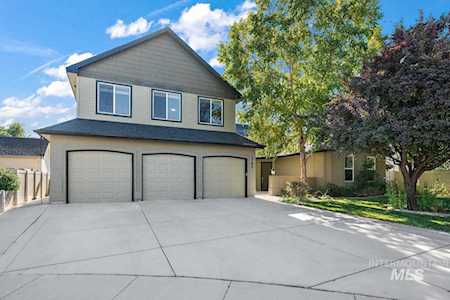 3792 N Pankratz Way Meridian, ID 83646