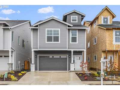 245 W Barbaras WAY Newberg, OR 97132