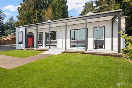 17707 Bothell Way NE Lake Forest Park, WA 98155